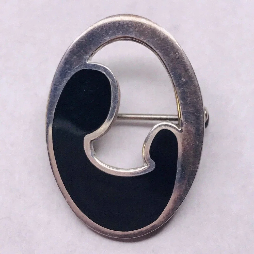 JS Sterling Silver Brooch Pin Black‎ Inlay Stone Swirl Mother Child